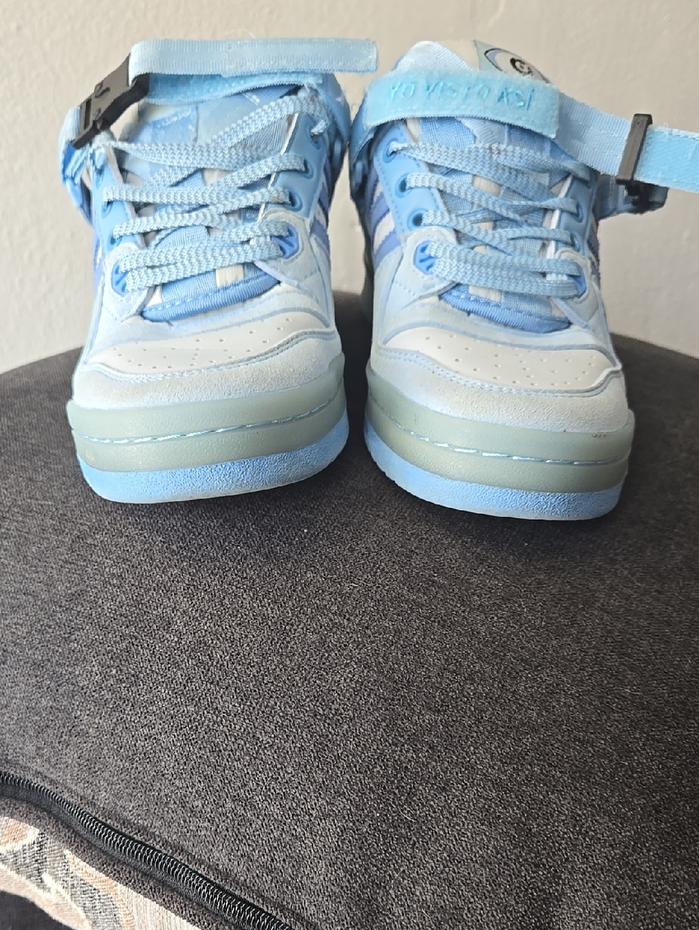 Adidas Bad Bunny X Forum Buckle Low Size 6.5. I cannot determine its authenticit - Picture 5 of 8